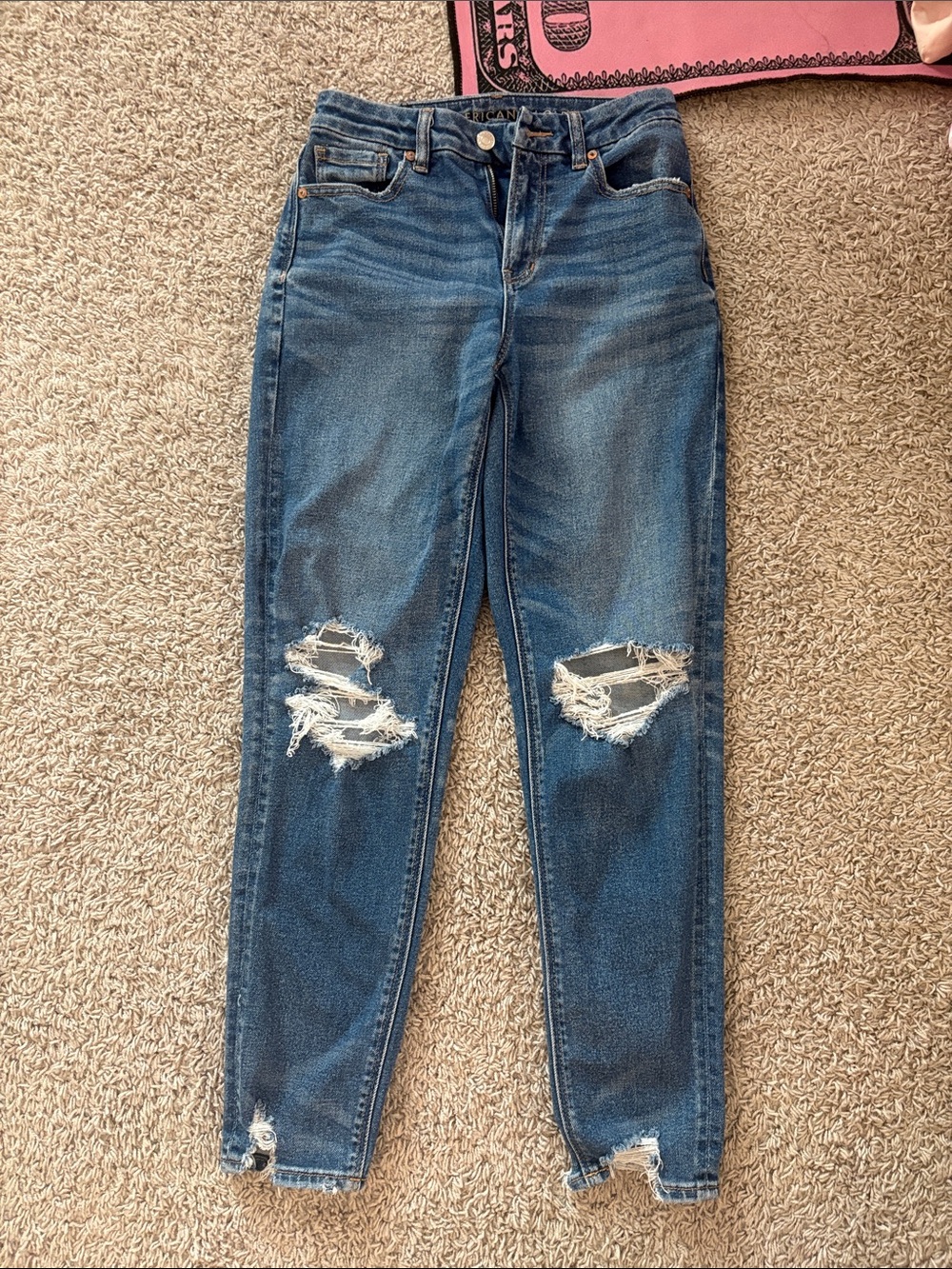 American Eagle High-Rise mom jeans